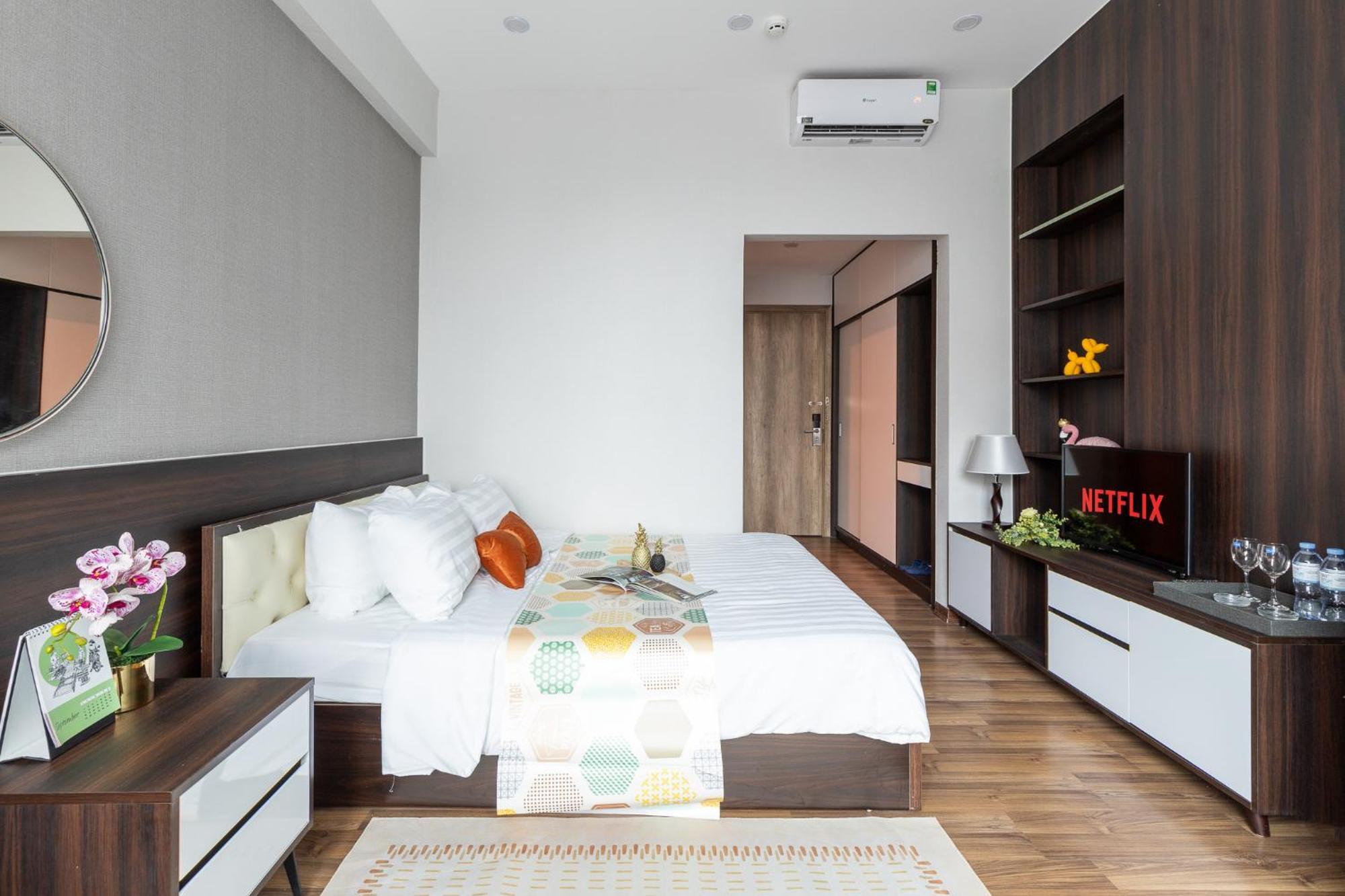 Ivy Hotel & Apartment - Stay 24H Hanoi Bagian luar foto