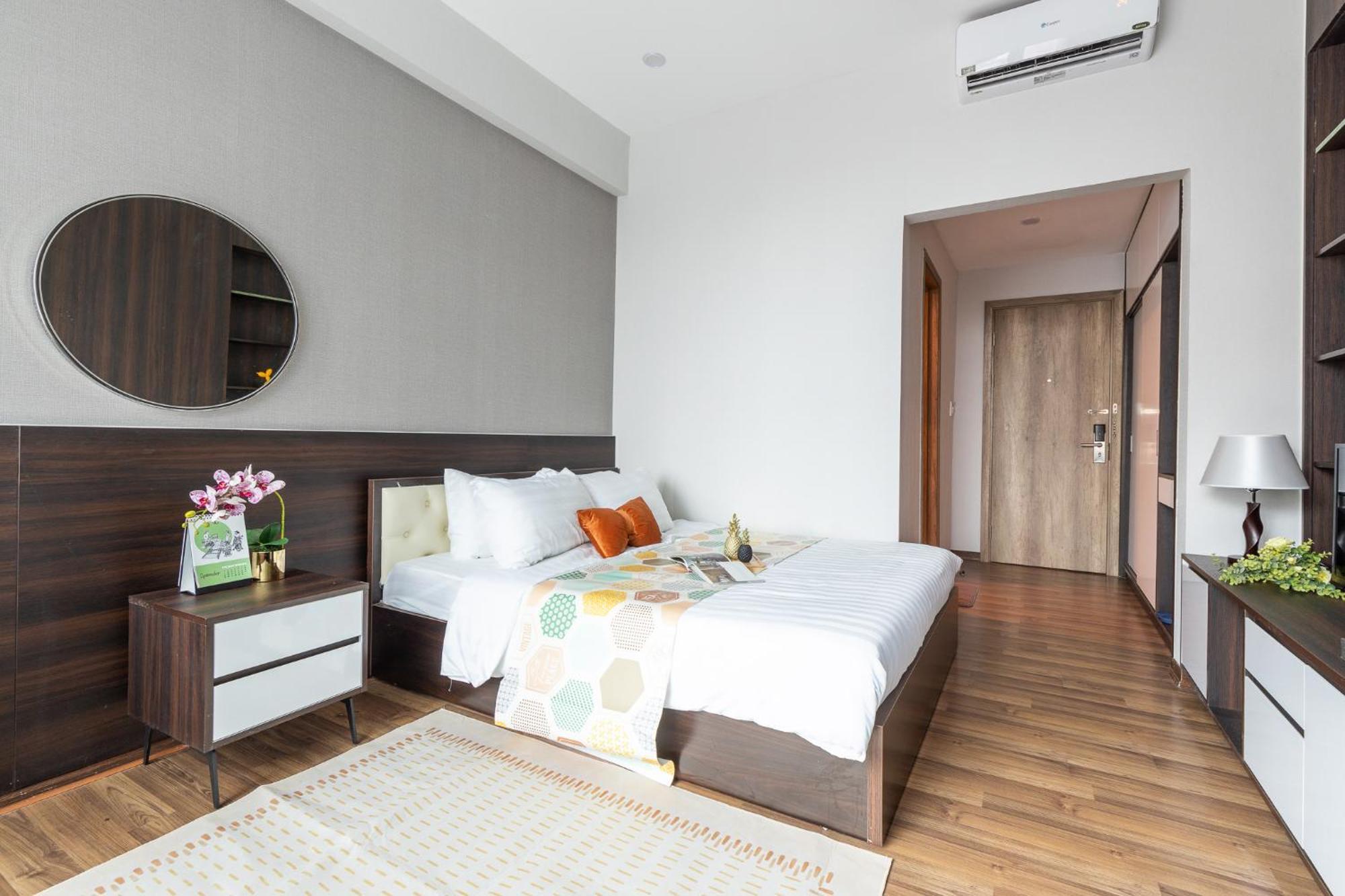 Ivy Hotel & Apartment - Stay 24H Hanoi Bagian luar foto