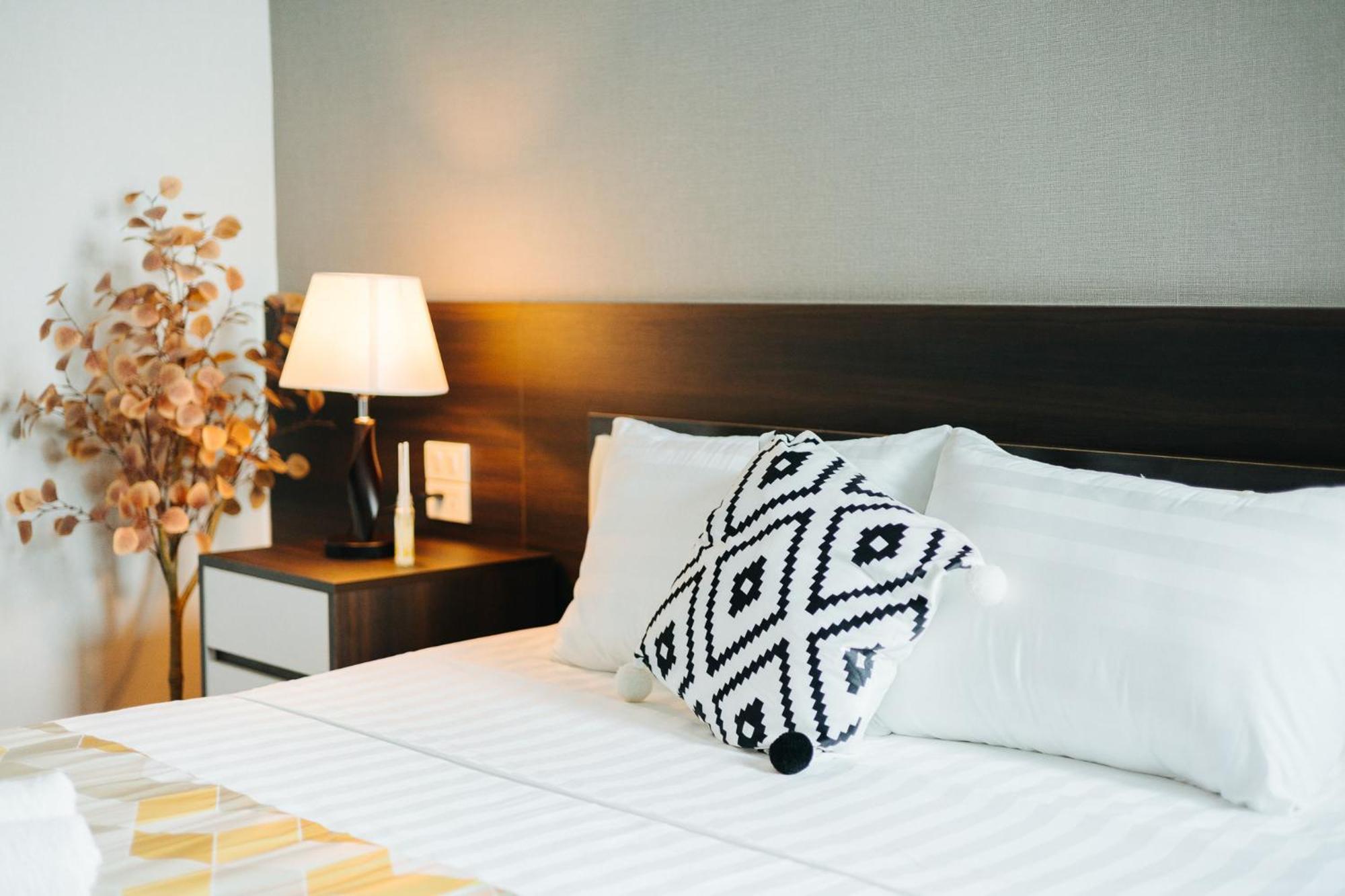 Ivy Hotel & Apartment - Stay 24H Hanoi Bagian luar foto